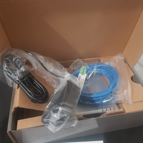 COPY - Cisco Small Business PAP2T-NA Internet Phone Adapter with 2 VoIP Ports - Picture 8 of 8